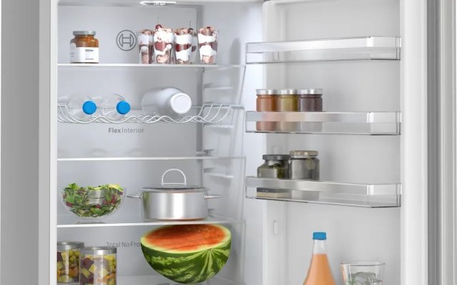 Bosch KGN392LAG kombinált hűtőszekrény, 260+103 liter, A, NoFrost, festett inox szín - Szabadonálló hűtő, hűtőszekrény