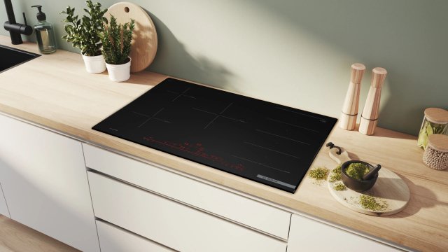 Bosch PXV89BDV1E Serie 8 indukciós főzőlap, 80cm, matt fekete, 7400W, Home Connect - Indukciós főzőlap